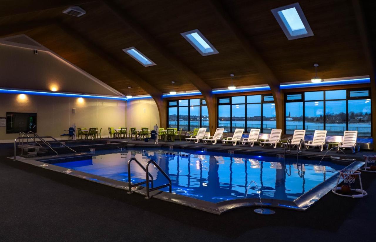 Seaport Resort And Marina Fairhaven Bagian luar foto