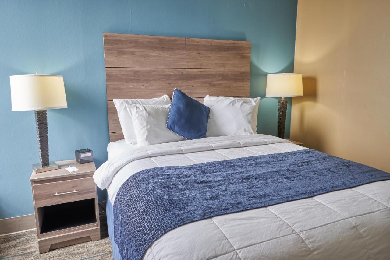 Seaport Resort And Marina Fairhaven Bagian luar foto