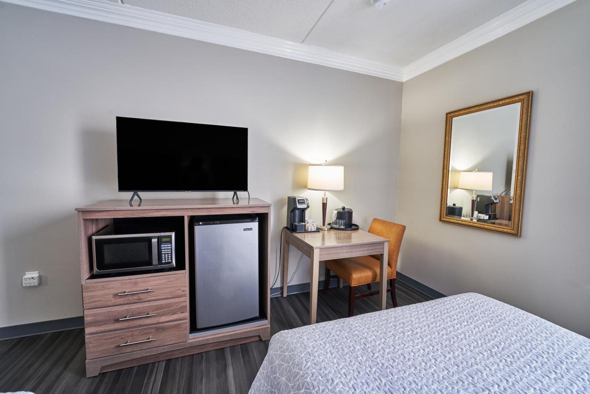 Seaport Resort And Marina Fairhaven Bagian luar foto