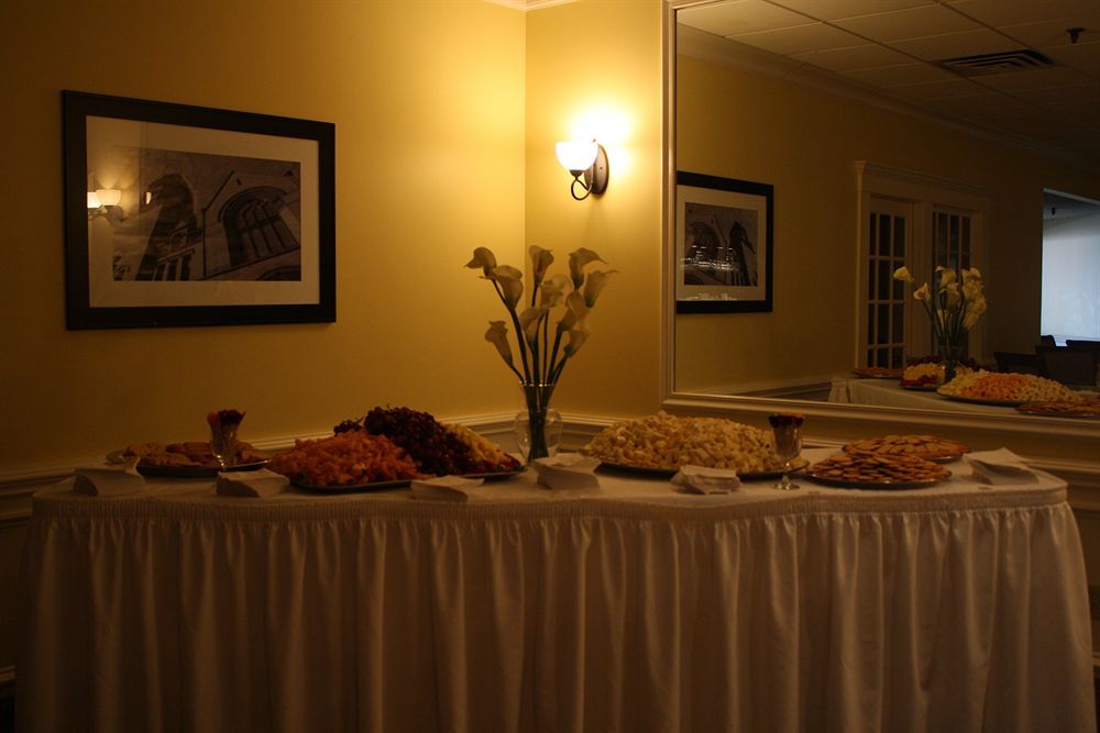 Seaport Resort And Marina Fairhaven Bagian luar foto
