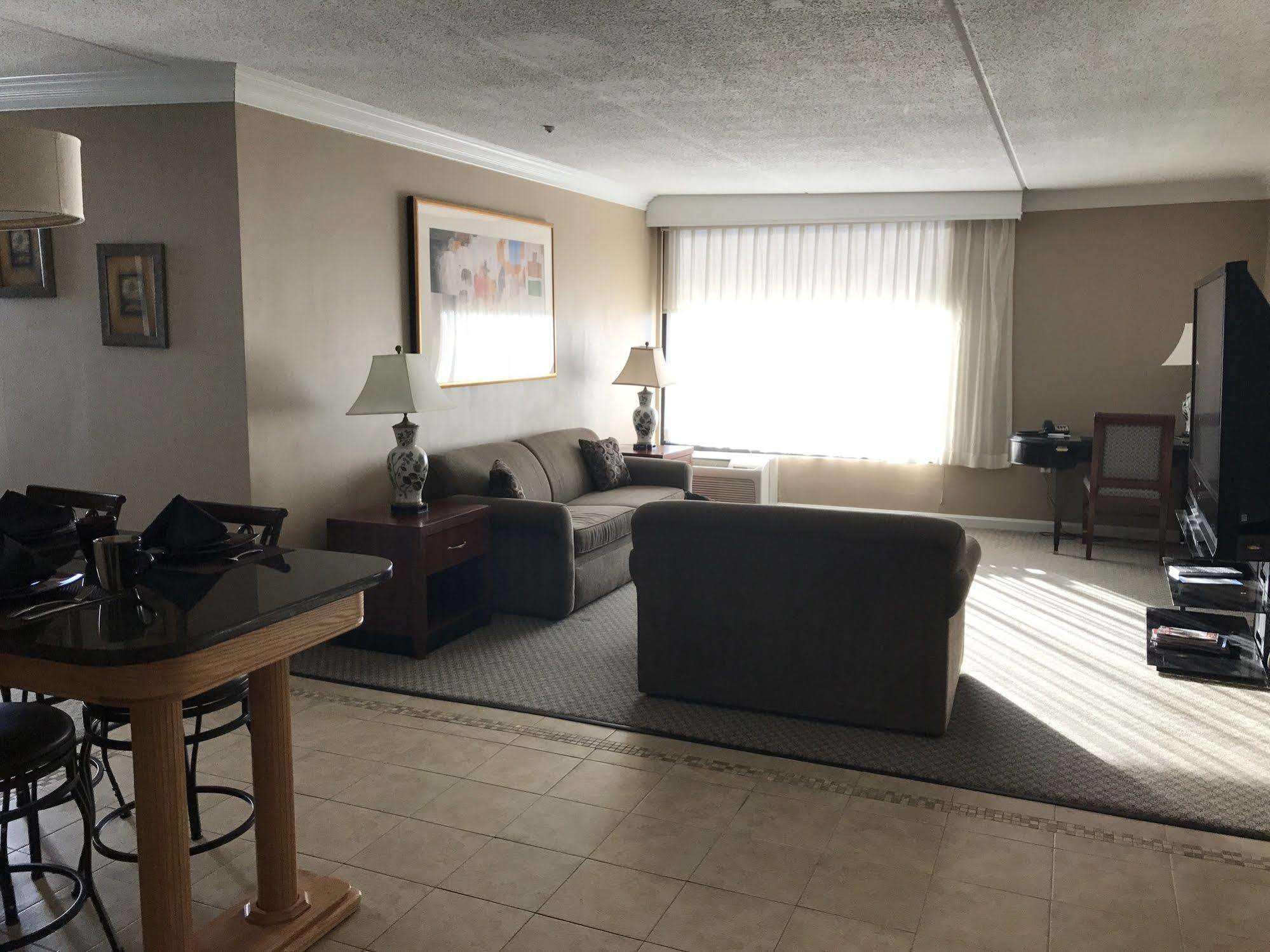Seaport Resort And Marina Fairhaven Bagian luar foto