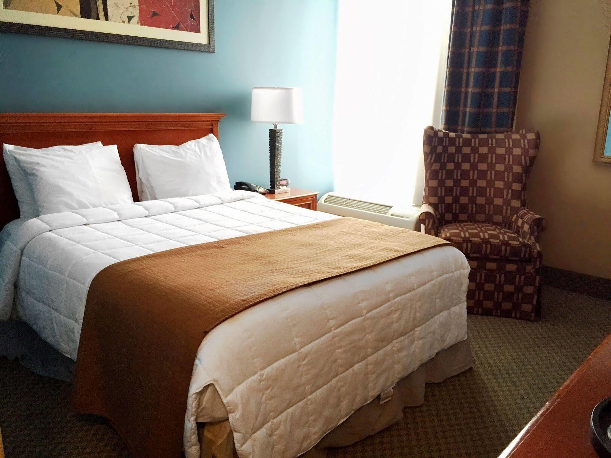 Seaport Resort And Marina Fairhaven Bagian luar foto